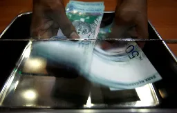 Flagging ringgit bodes ill for Malaysia’s Anwar