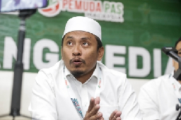 PAS’ Ahmad Fadhli claims Harakah reporters’ media passes revoked